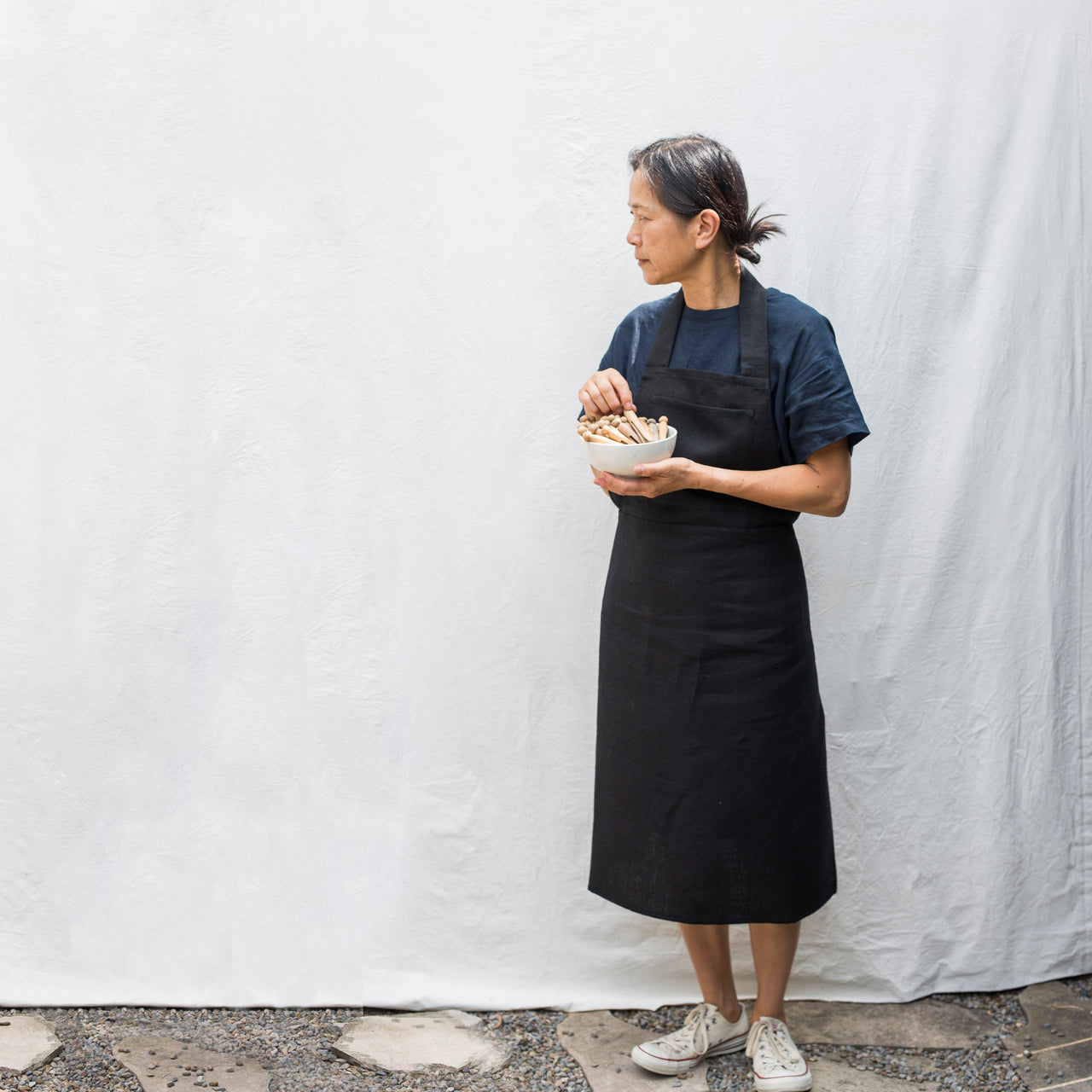 full linen apron (black)