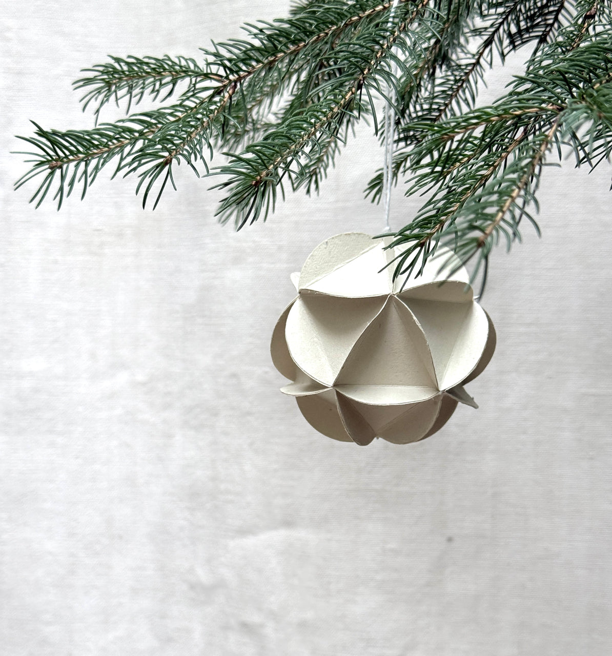 amish paper ball ornament