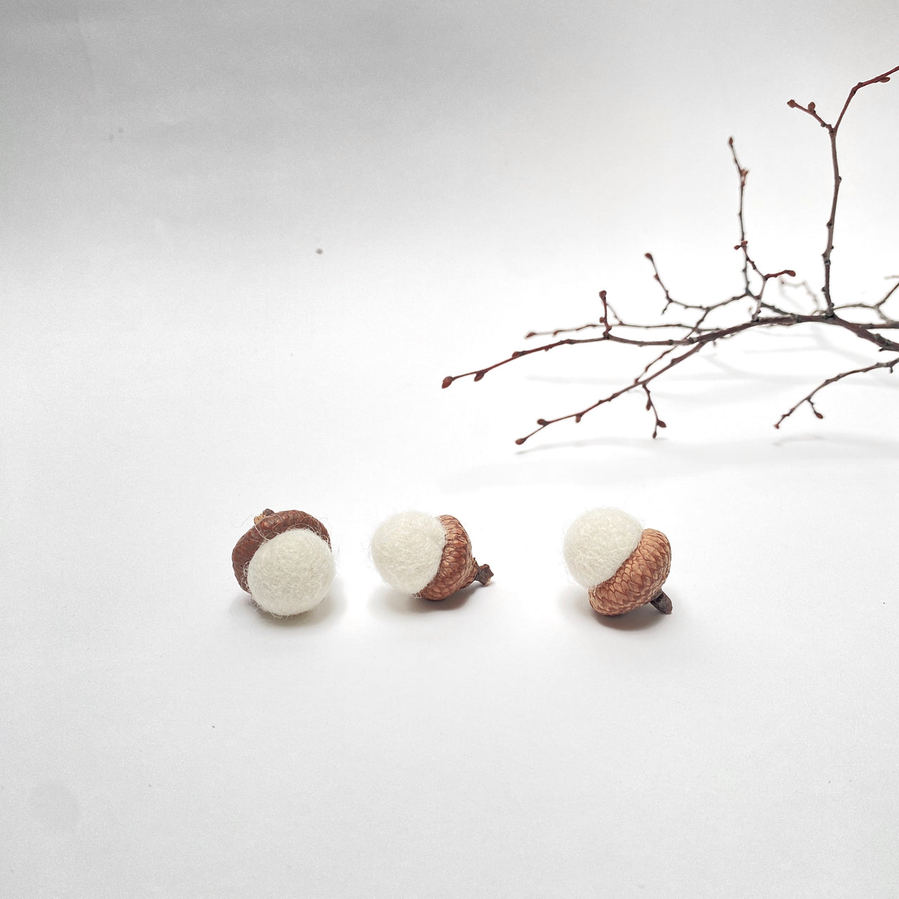 felt acorns
