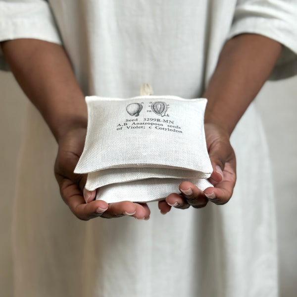 lavender sachet with seed image